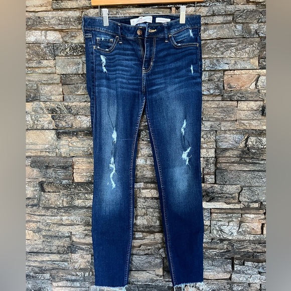 Hollister Blue Skinny Jeans with Distressed Details - Picture 2 of 9